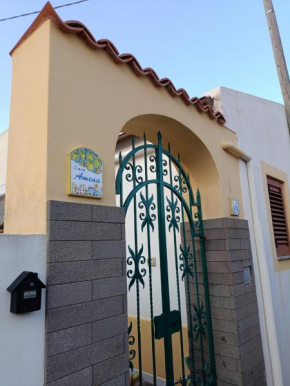 Casa Amena con ampio terrazzo e giardino, Lipari